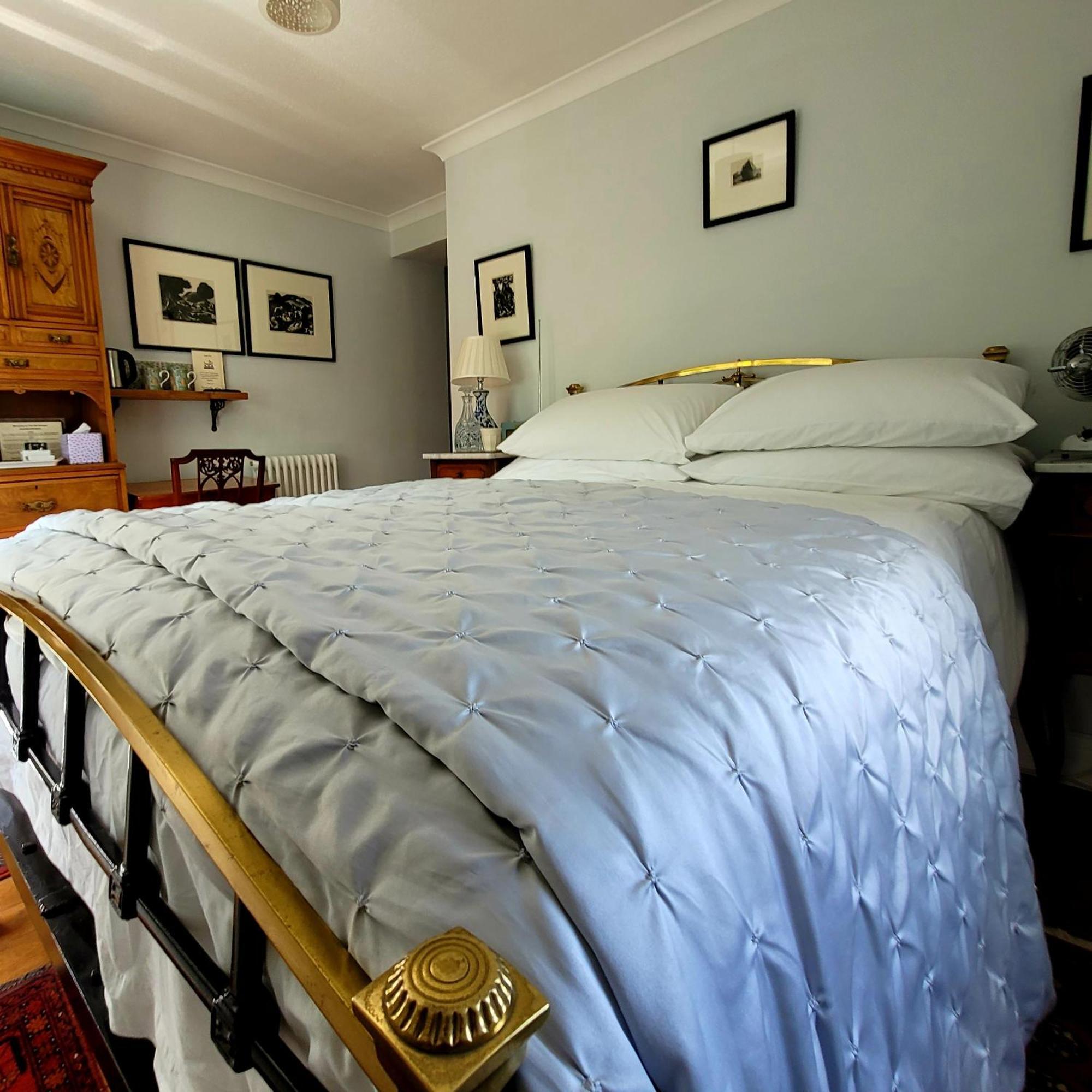 The Old School B&B Чичестер Номер фото